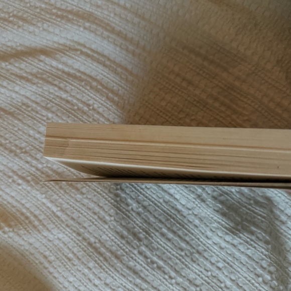 Verity by Colleen Hoover - Picture 3 of 4